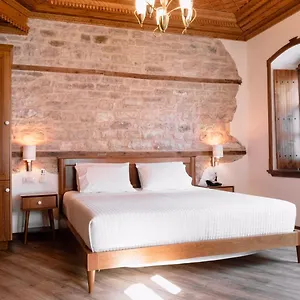 Hotel Argjiro Traditional ****